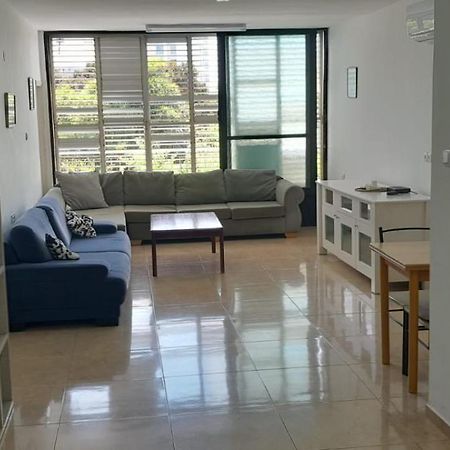 Spacious Jaffa Apt Near The Flea Market Tel Aviv Bagian luar foto